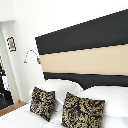 فندق مبيت وإفطار Bella 4*