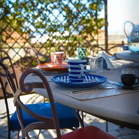 Bella فندق مبيت وإفطار