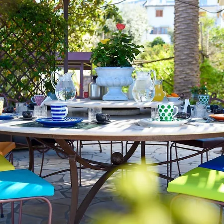 فندق مبيت وإفطار Bella 4*