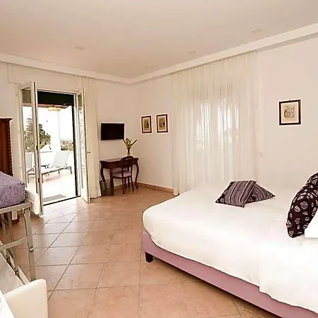 Bella Bed & Breakfast